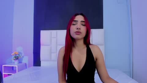 Amber Baker  online show from January 3, 1:36 pm