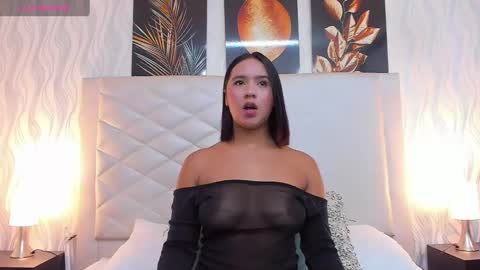 Snapshot of amberr_greyy chatting on January 30, 2:04 pm Amberr Greyy online show from January 30, 2:04 pm