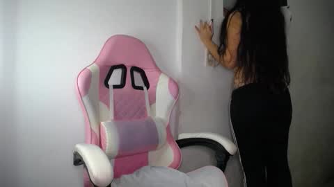 Amber online show from November 28, 7:06 pm