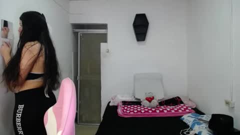 Amber online show from October 4, 5:17 pm