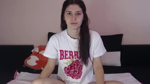Snapshot of ambersweetiee chatting on October 13, 5:43 am Amber online show from October 13, 5:43 am