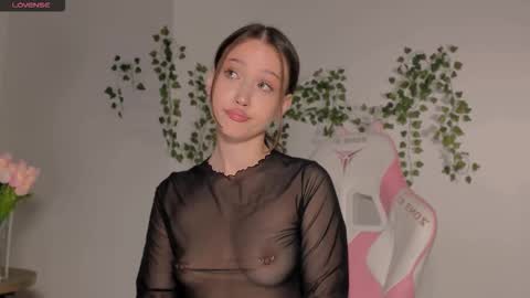 Your Amelia online show from September 17, 12:52 am