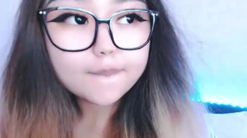 Amelia online show from July 9, 7:27 pm