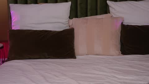 Amelia online show from February 1, 5:49 am