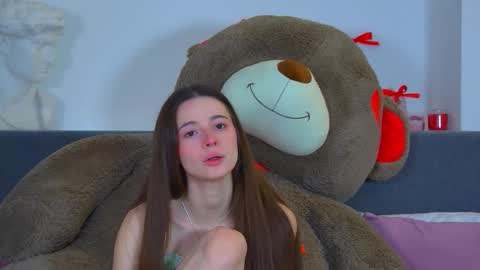 Amelia online show from November 5, 6:35 pm