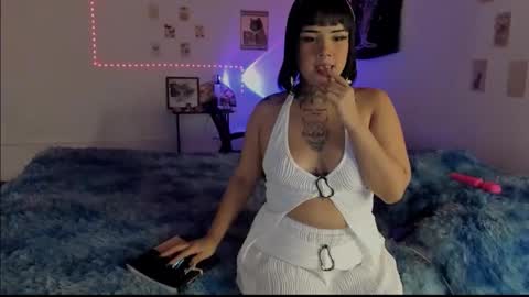 amelie carpenter online show from November 26, 9:05 pm