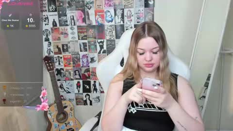 Amelie online show from May 24, 2:54 am