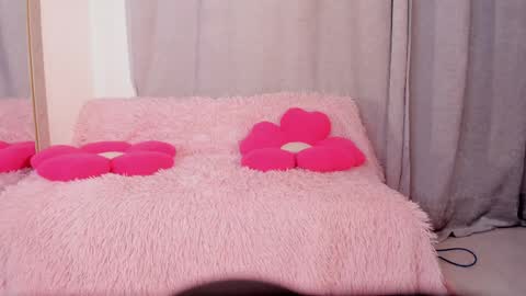 Amelia online show from April 3, 9:13 pm