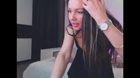 amelinamersi online show from November 9, 7:43 pm