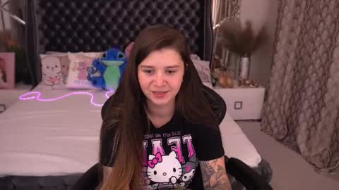 amellymillyy online show from September 27, 1:40 pm