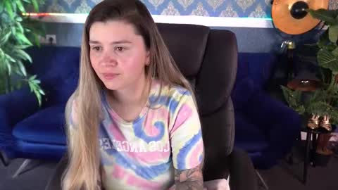 amellymillyy online show from November 16, 7:58 pm