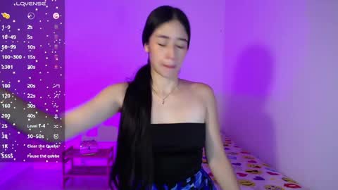 Snapshot of amelycaro chatting on February 19, 3:50 am Amely online show from February 19, 3:50 am
