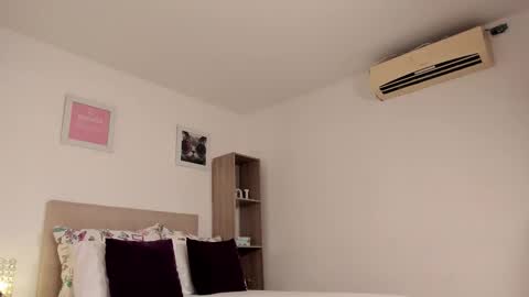 Amira Sanz online show from November 5, 2:17 am