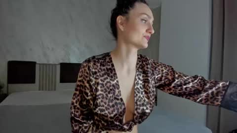 AmiraAnne online show from March 20, 7:30 pm