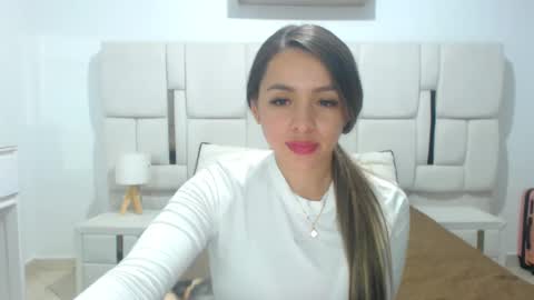 Snapshot of ammy_velez chatting on December 26, 1:51 am ammy_velez online show from December 26, 1:51 am