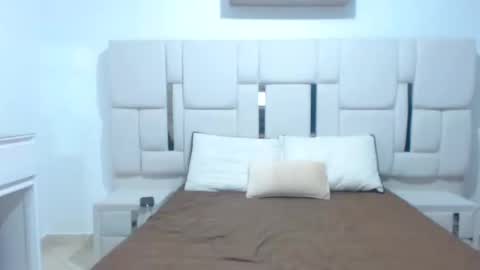 Snapshot of ammy_velez chatting on February 23, 1:20 am ammy_velez online show from February 23, 1:20 am