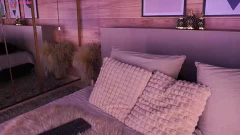 Ammy Scott  online show from February 20, 4:30 pm