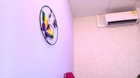 amy__wats0n online show from February 20, 7:04 pm