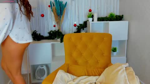 AmyGMT 2 Mon-Sun  0300am-0900am  online show from January 3, 1:27 am