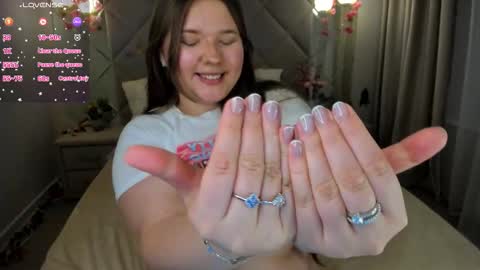 AmyGMT 2 Mon-Sun  0300am-0900am  online show from December 16, 9:48 am