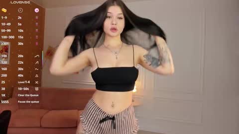 Amy online show from October 25, 3:52 pm