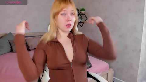 Amy online show from November 11, 11:57 pm