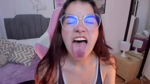 Amy sophia 3 online show from March 12, 12:30 pm