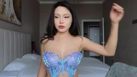 girl next door named Amy online show from October 30, 8:38 am