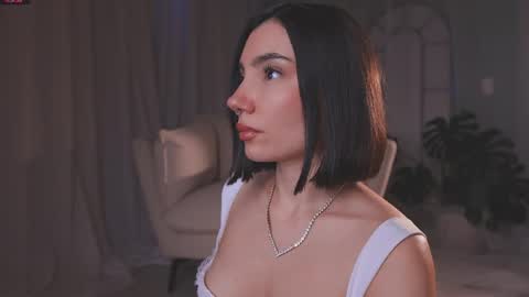 Amy Armstrong online show from April 9, 11:10 pm