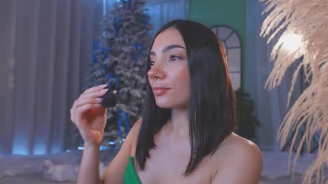 Amy Armstrong online show from December 19, 8:34 pm