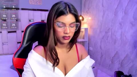 Snapshot of amyevan_ chatting on October 18, 10:11 pm amyevan_ online show from October 18, 10:11 pm
