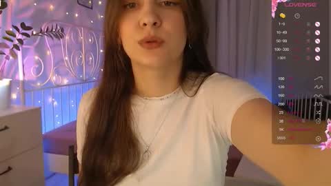 Amelia online show from December 4, 7:03 pm