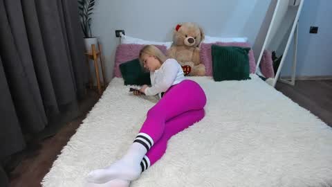 amymilson online show from February 2, 4:00 pm