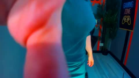 Ana online show from April 15, 10:05 am