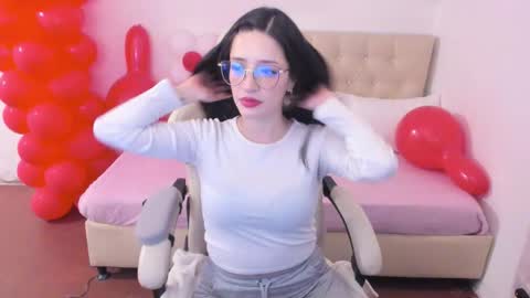 Im anna but you can call me as you want online show from March 14, 11:39 pm