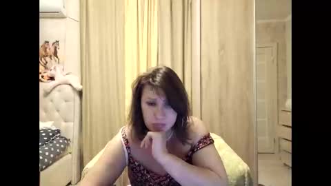 ANABELLOVEE online show from December 5, 1:27 am