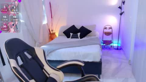 ANABEL WOLF  online show from November 11, 4:48 pm