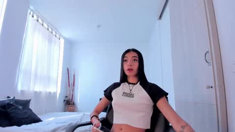 ANABEL WOLF  online show from January 16, 8:03 pm