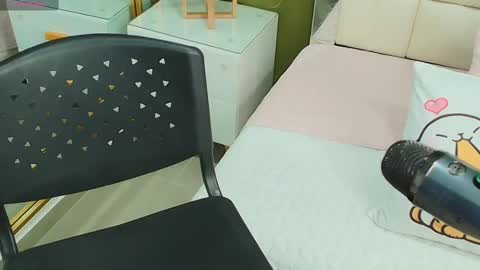 Anahi  online show from March 2, 6:46 pm