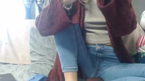 Snapshot of analove200 chatting on February 19, 12:44 pm analove200 online show from February 19, 12:44 pm