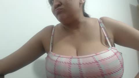 Snapshot of analy_hot chatting on September 13, 10:51 pm analy_hot online show from September 13, 10:51 pm