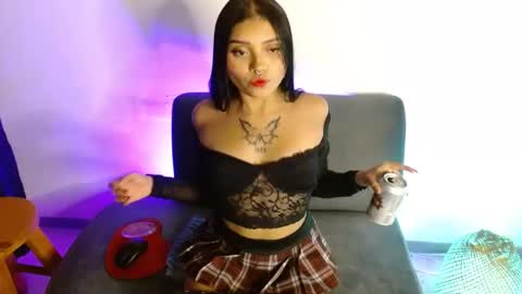 analymilles online show from November 14, 2:44 am