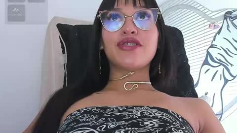 anasofia_07s online show from May 27, 5:15 am