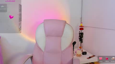 Anastacia online show from April 5, 4:11 am