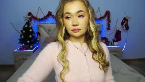 anastacyyellig online show from December 24, 8:05 pm