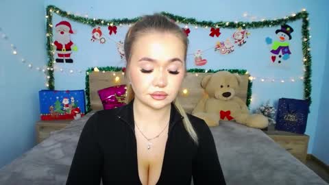 anastacyyellig online show from December 21, 6:19 am