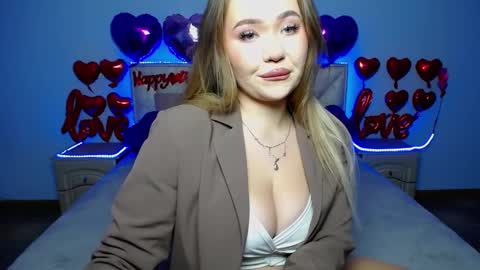 anastacyyellig online show from February 5, 6:48 pm