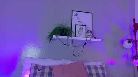 Kendra  online show from November 8, 10:31 am