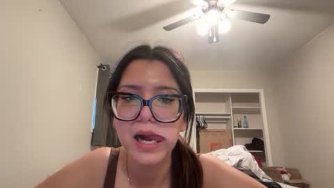 anditspinkxo online show from June 14, 4:24 am