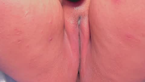 andrea_brunette_ online show from November 22, 5:21 am